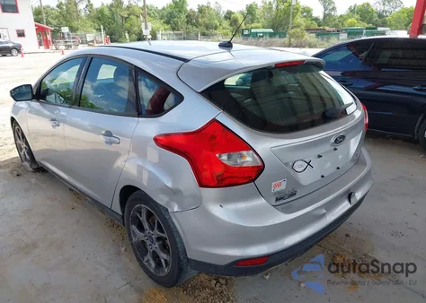 2014 Ford Focus Se z USA, uszkodzony, nr VIN 1FADP3K24EL443910